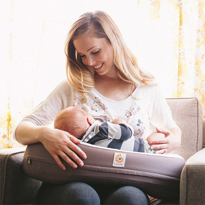 Ergobaby natural curve nursing pillow Mum's Grapevine