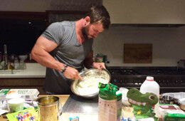 Chris Hemsworth baking a birthday cake for his 4 year daughter