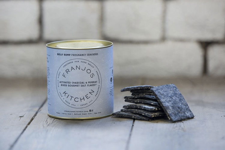 Franjo Pregnancy bump crackers