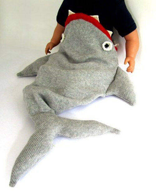 Kids' costumes: shark bite