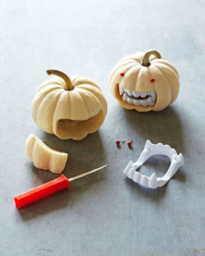 Halloween crafts: mini vampire pumpkins