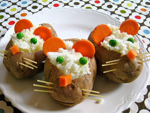 Kids food: jacket potato mice