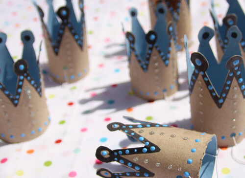 Party crowns made from toilet paper rolls