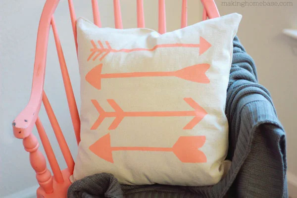 Easy DIY stenciled arrow pillow