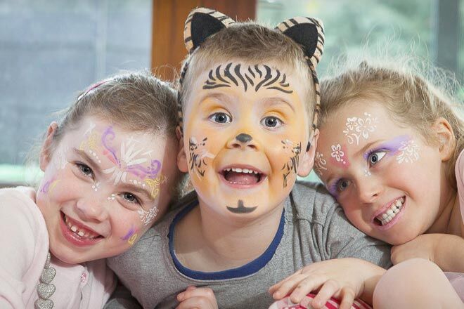 Easy Tiger Face Paint, 3-Step Guide