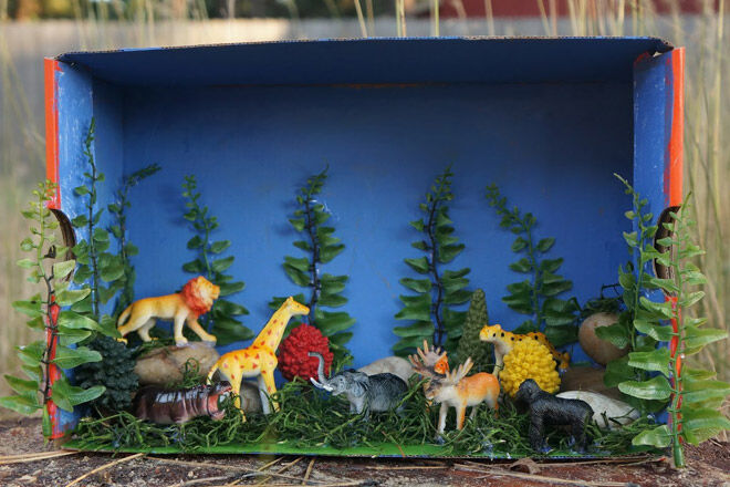 MumsGrapevine_ShoeboxDiorama