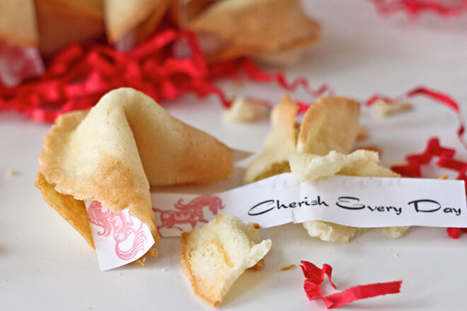 Make your own fortune cookie