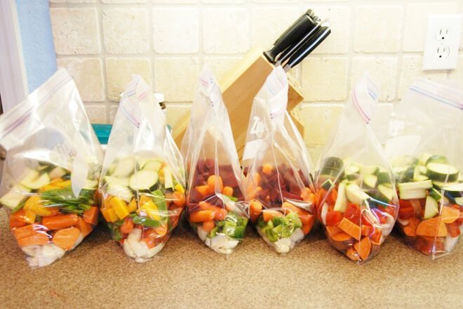 Pre-portioned slow cooker meals