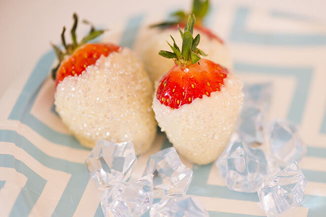 Strawberry Frozen Hearts - Frozen Party FoodStrawberry Frozen Hearts