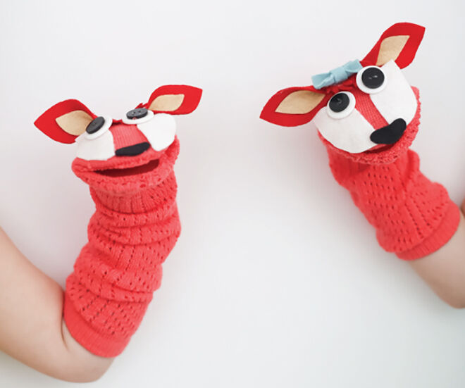 Fox Sock Puppets. Things to make out of your winter woolies.