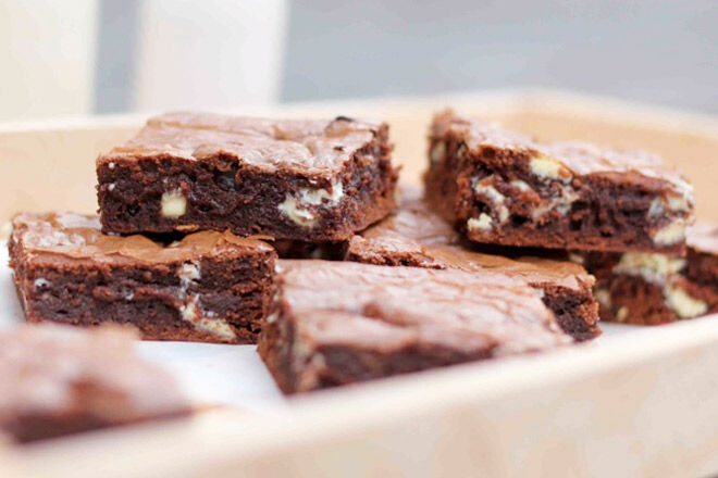 Easy brownie recipe with nutella and white chocolate