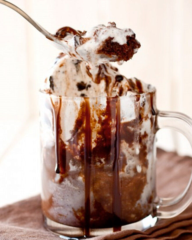 Heavenly and quick chocolate brownie in a mug. 