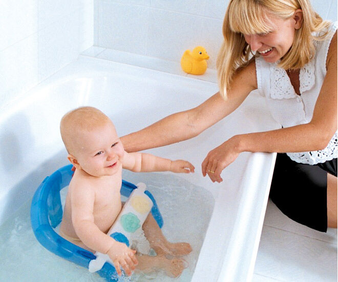 The new Dream Baby Deluxe Bath Seat makes it much easier to bath your Baby