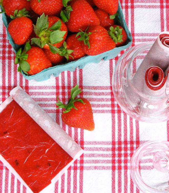 Summer recipe for strawberry and raspberry roll-ups