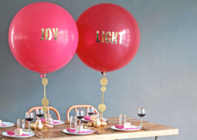 Great Christmas decoration idea! Red balloons with gold lettering | Mum's Grapevine