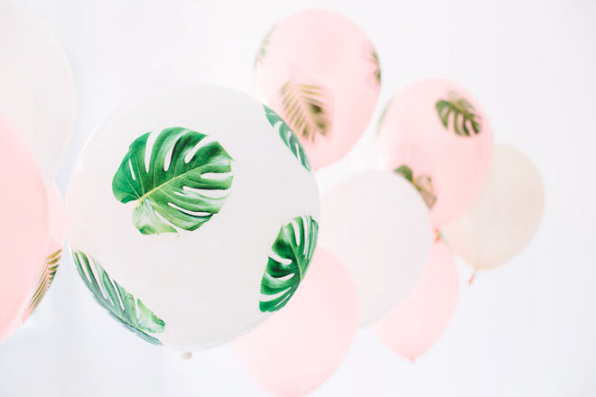 13 DIY Balloon Projects to Make Your Party Pop: Palm Leaf Print | Mum's Grapevine