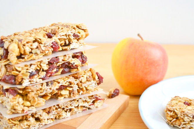 Nut-free cereal bar | Mum's Grapevine