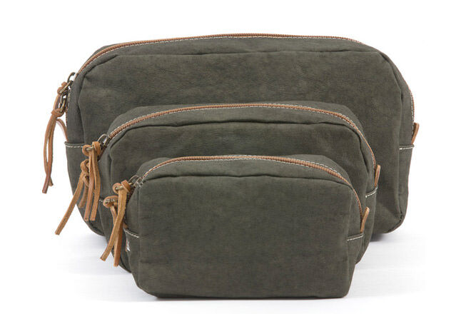 Father's Day Gift Ideas for outdoor dads:Dark Green Cosmetic Bag | Mum's Grapevine