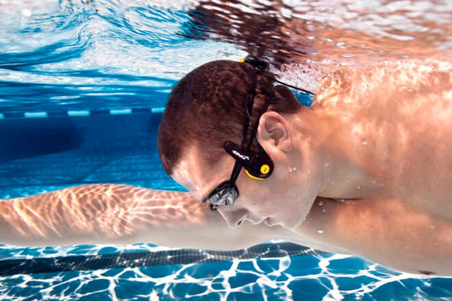 Gift Ideas for sporty dads this Father's Day: Finis Neptune Underwater speakers | Mum's Grapevine