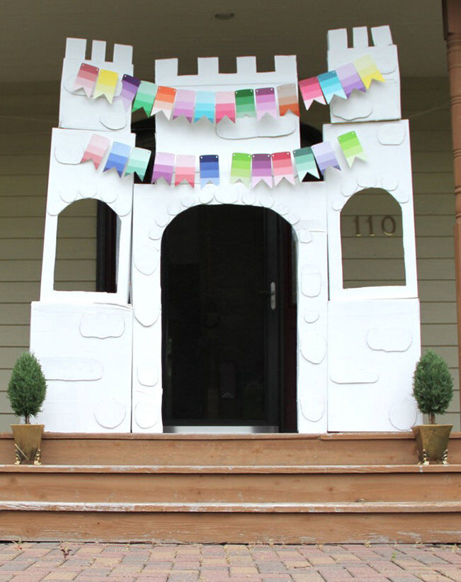 Castle front door entrance DIY. Perfect for princess parties.