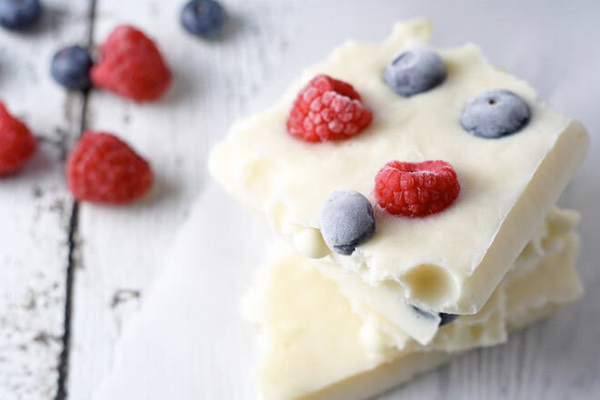 We love this red, white and blue frozen yogurt bark. The tartness of natural yogurt is sweetened with a drizzle of honey and a handful of white chocolate chips. 
