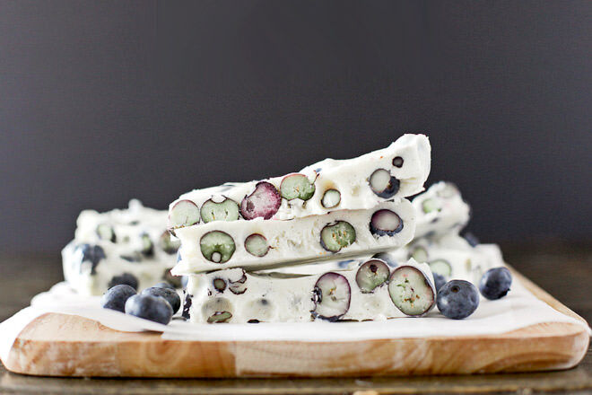 Blueberry yoghurt bark recipe for the whole family to enjoy on hot summer days