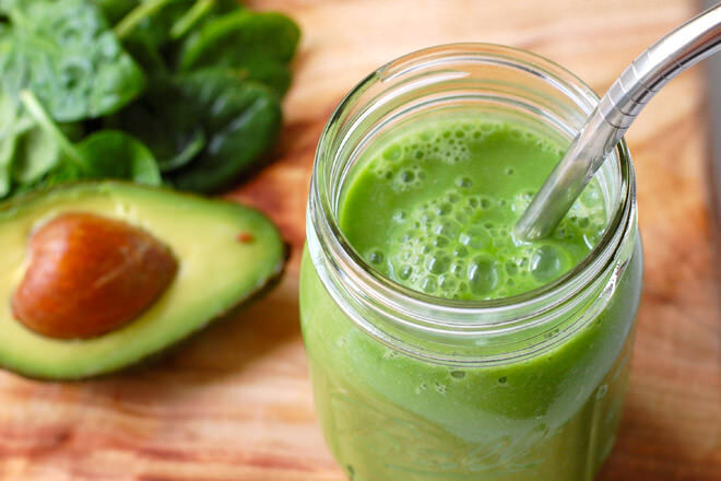 Don't have time for breakfast? Green smoothies make the best on-the-go breakfast when life gets a little busy