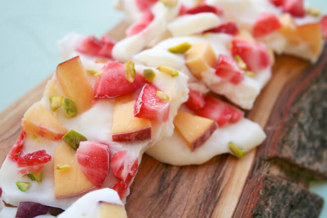 Frozen yogurt bark: 8 recipes you have to try | Mum's Grapevine
