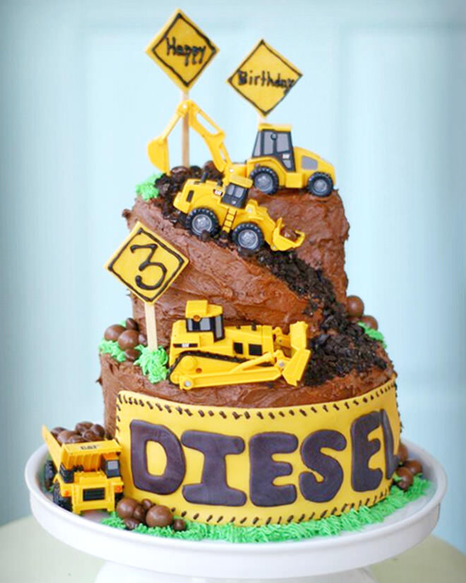 Construction Themed Birthday Cake | ThriftyFun