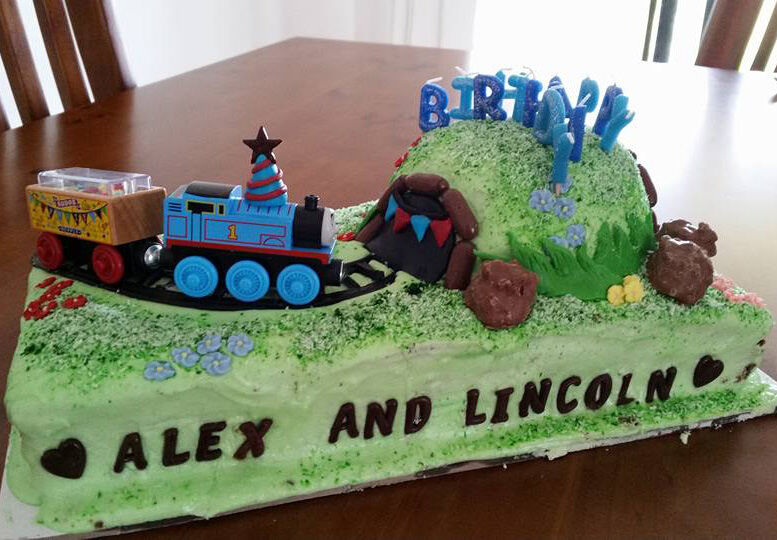 thomas and friends birthday cake ideas