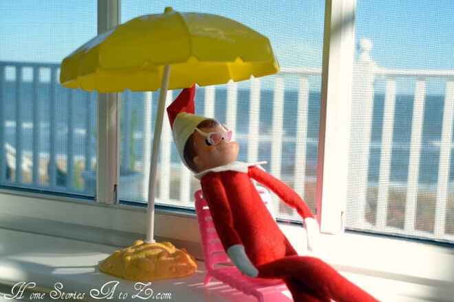 Elf on the Shelf on vacation