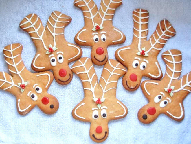 Turn those regular gingerbread men upside down and you'll have reindeer shaped gingerbread - so clever!