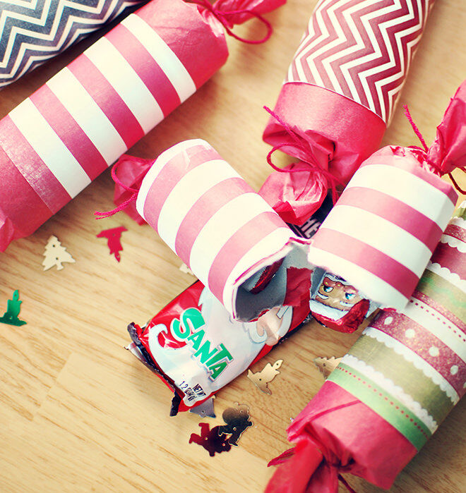 Easy DIY Christmas Crackers