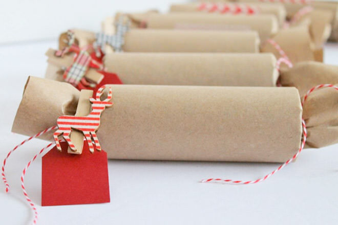 DIY Christmas Crackers with Brown Paper