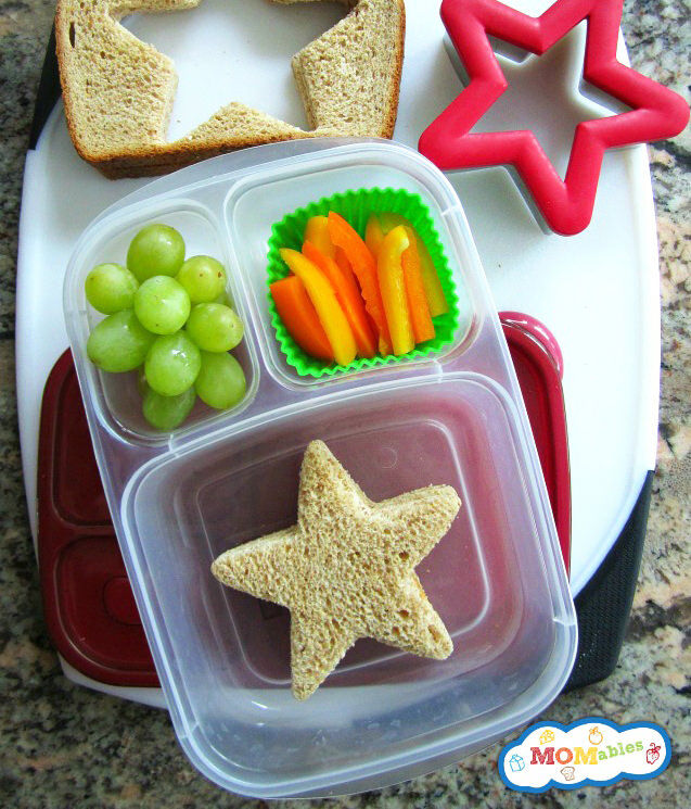 Sandwiches in shapes - easy ways to make an awesome kids lunchbox.
