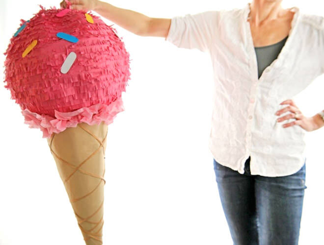 How to throw a deliciously fun ice cream party | DIY Ice Cream Piñata 