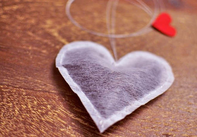 Heart-shaped-tea-bag