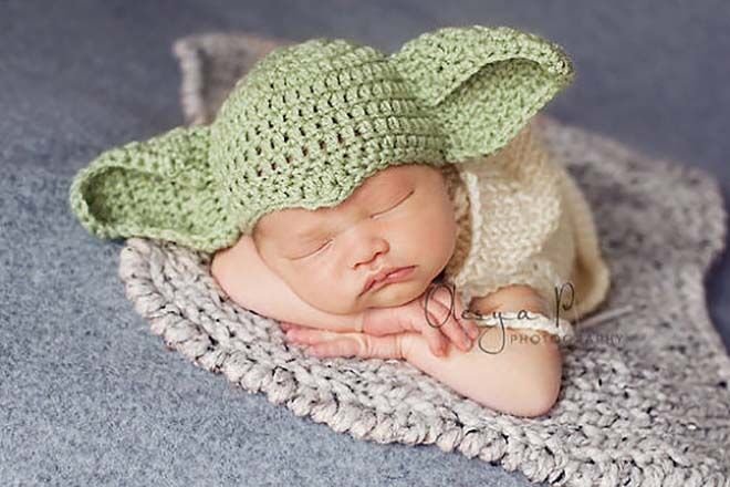 Etsy knitted newborn Star Wars Yoda hat