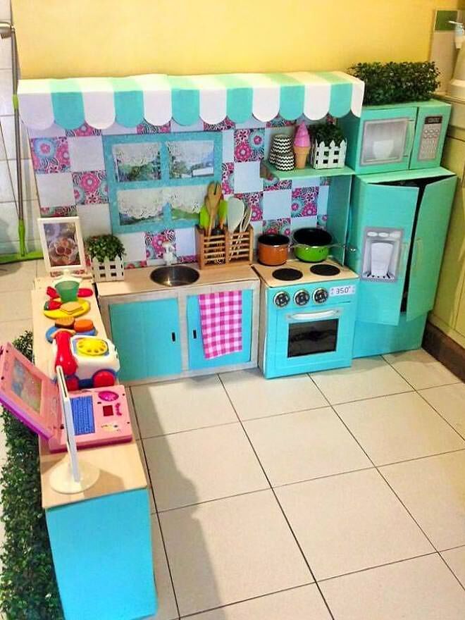 DIY kitchen for toddler