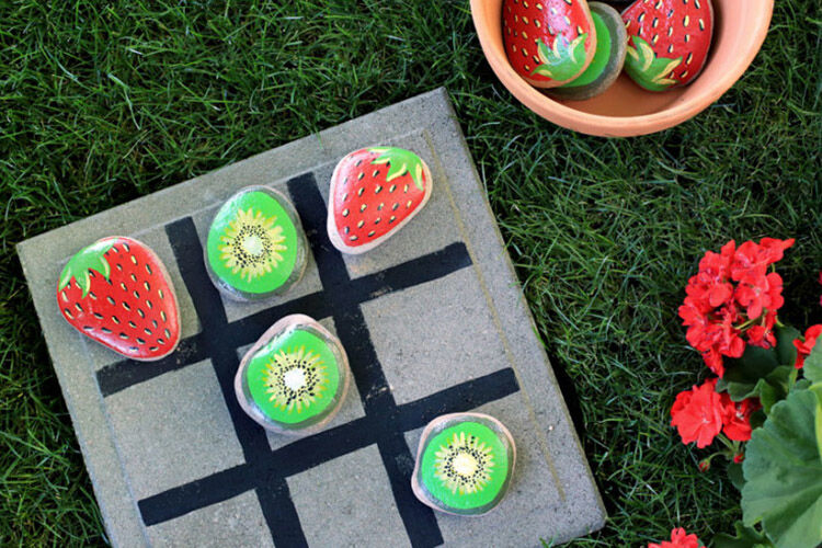 Easy DIY Felt Tic-Tac-Toe Board - How To Run A Home Daycare