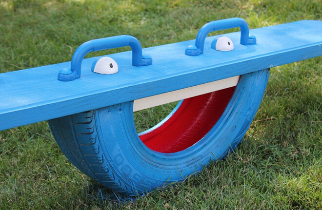 Tyre seesaw. Recycling tyre ideas