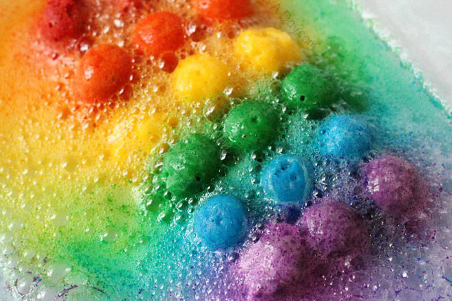 science preschooler sensory play colour