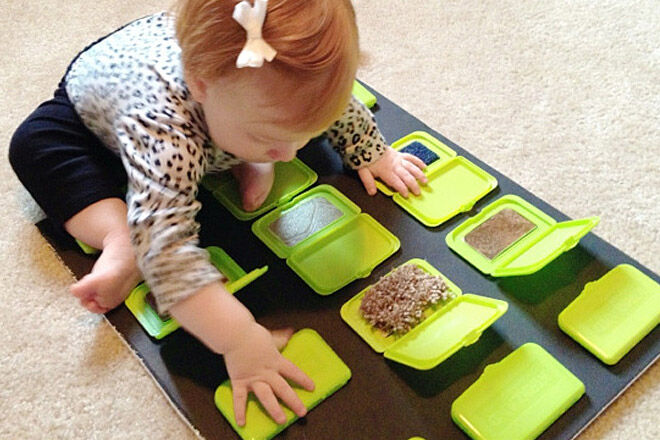 DIY baby sensory play