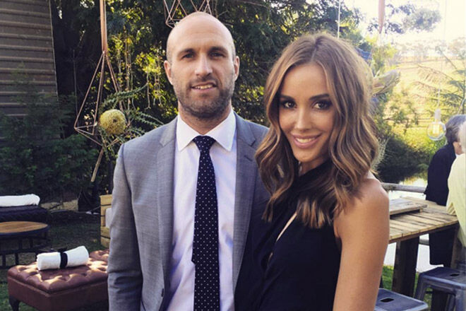 Rebecca & Chris Judd announce twins