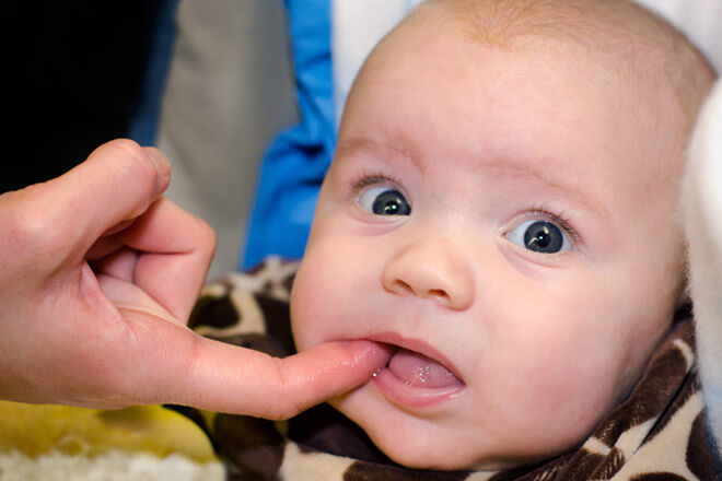 Baby teething sore gums