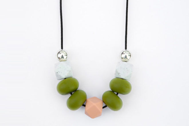 silicone teething necklace from Robjant Couture