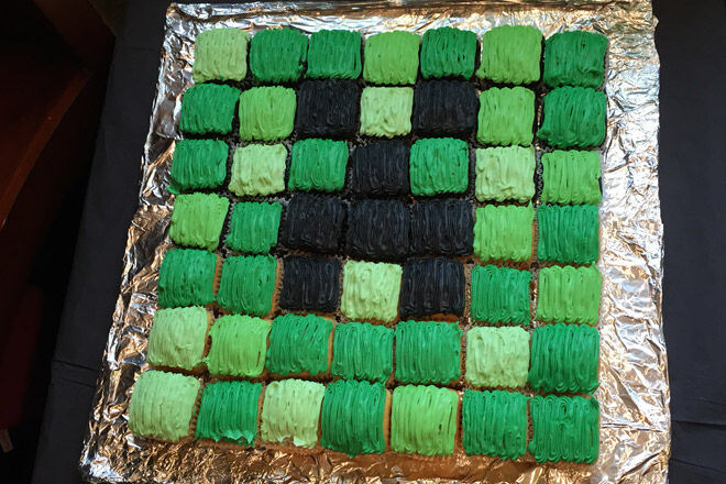 Minecraft Cake - dreamydelightsbysidra.com