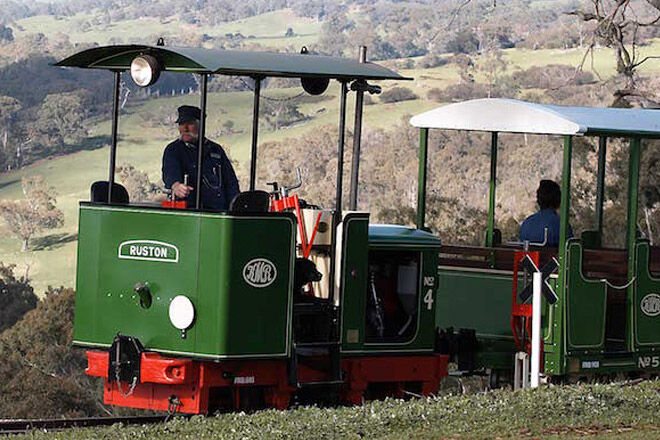 train victoria kid child rail