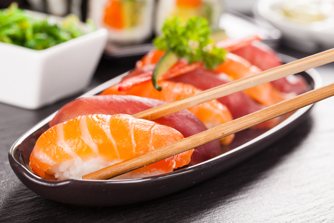 Pregnancy foods to avoid sushi