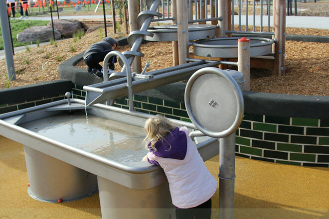 Buckingham reserve water play